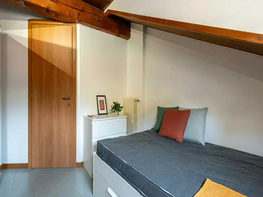 Immagine 3 di Camera in affitto  in Via Jacopo della Quercia a Milano