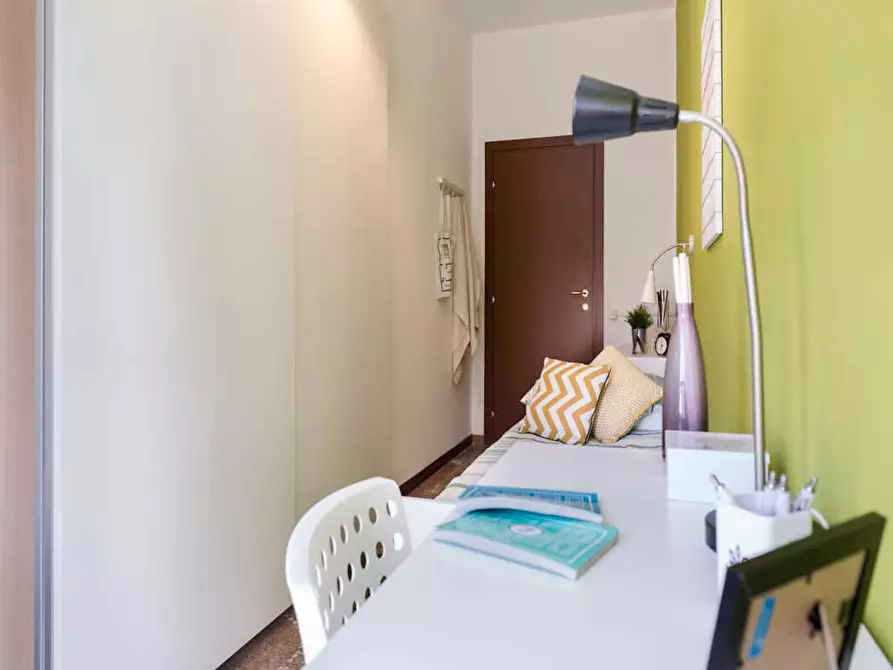 Immagine 5 di Camera in affitto  in Viale Giovanni Vicini a Bologna