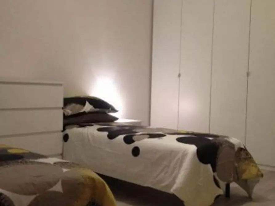 Immagine 2 di Camera condivisa in affitto  in Corso Orbassano a Torino