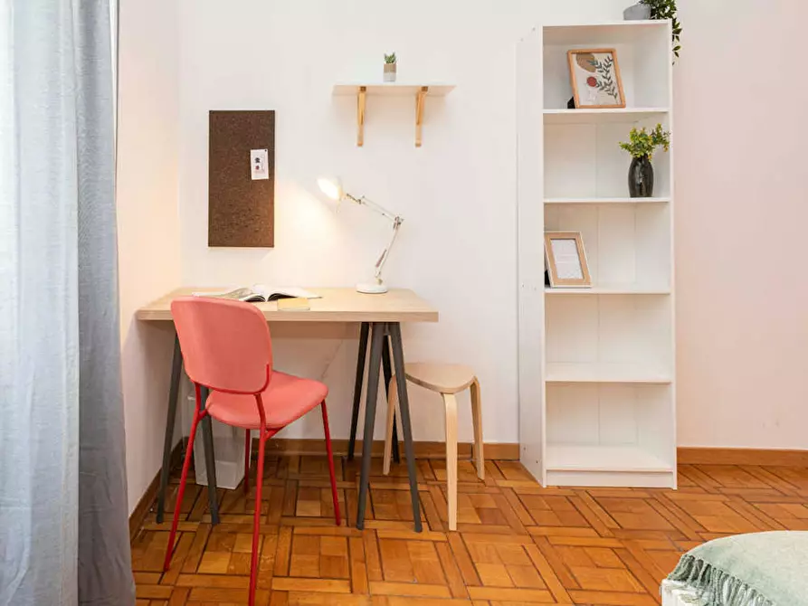 Immagine 9 di Camera in affitto  in Viale Emilio Caldara a Milano