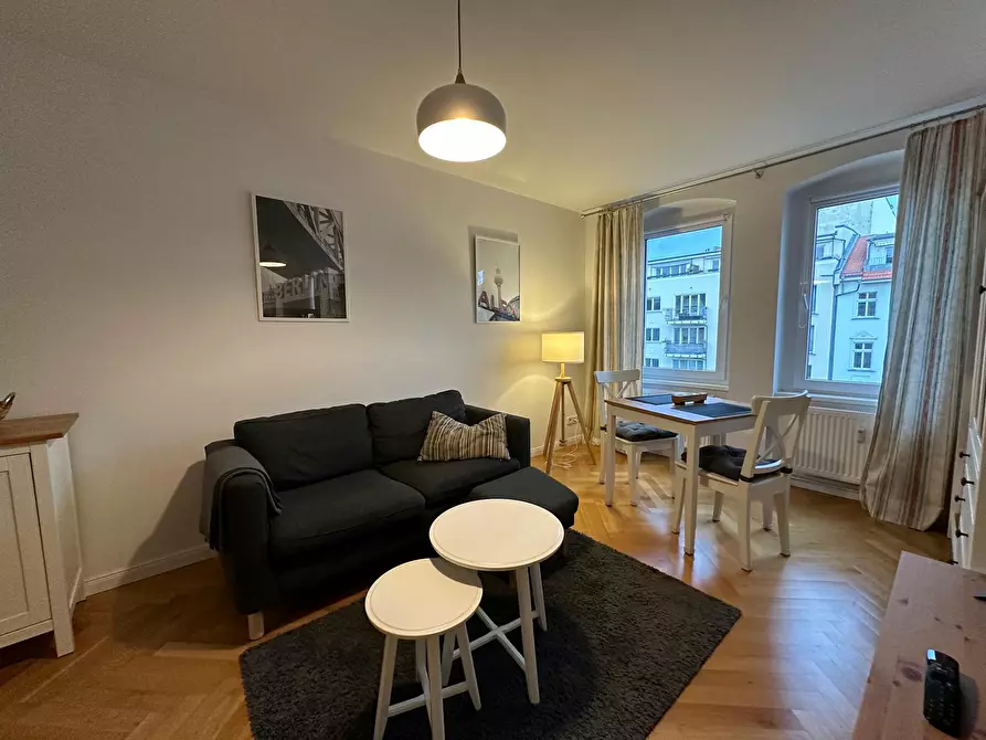 Immagine 3 di Appartamento in affitto  in Brunnenstraße a Berlin