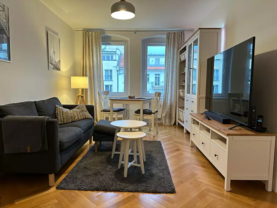 Immagine 2 di Appartamento in affitto  in Brunnenstraße a Berlin