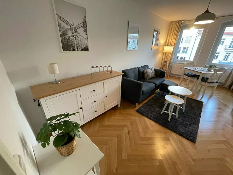 Immagine 6 di Appartamento in affitto  in Brunnenstraße a Berlin