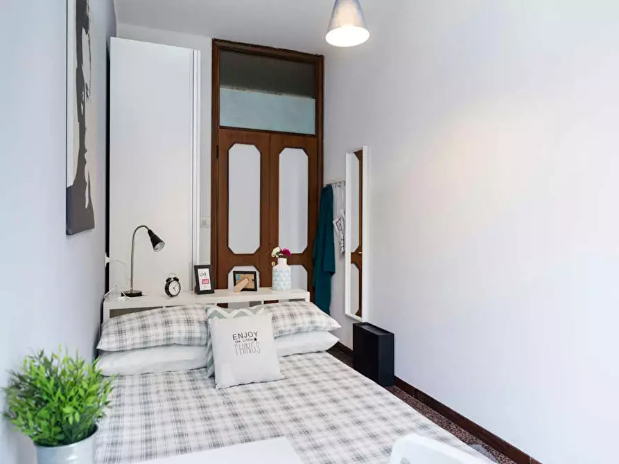 Immagine 5 di Camera in affitto  in Viale Giovanni Vicini a Bologna