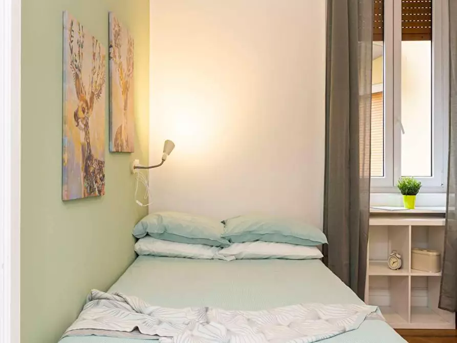 Immagine 1 di Camera in affitto  in Piazza Maria Adelaide di Savoia a Milano