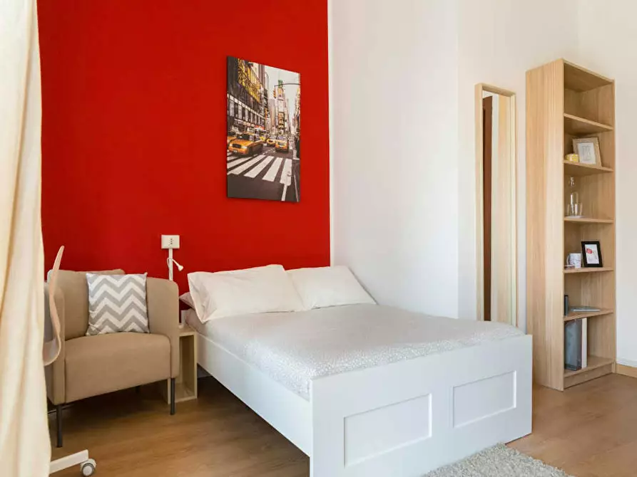 Immagine 2 di Camera in affitto  in Via dei Mandorli a Buccinasco