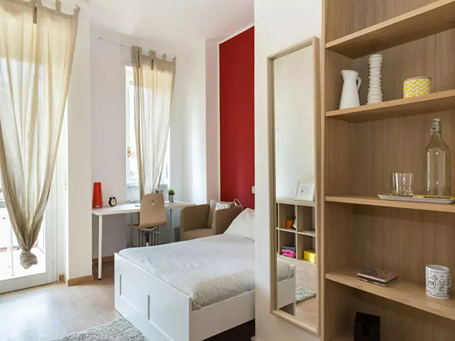 Immagine 4 di Camera in affitto  in Via dei Mandorli a Buccinasco