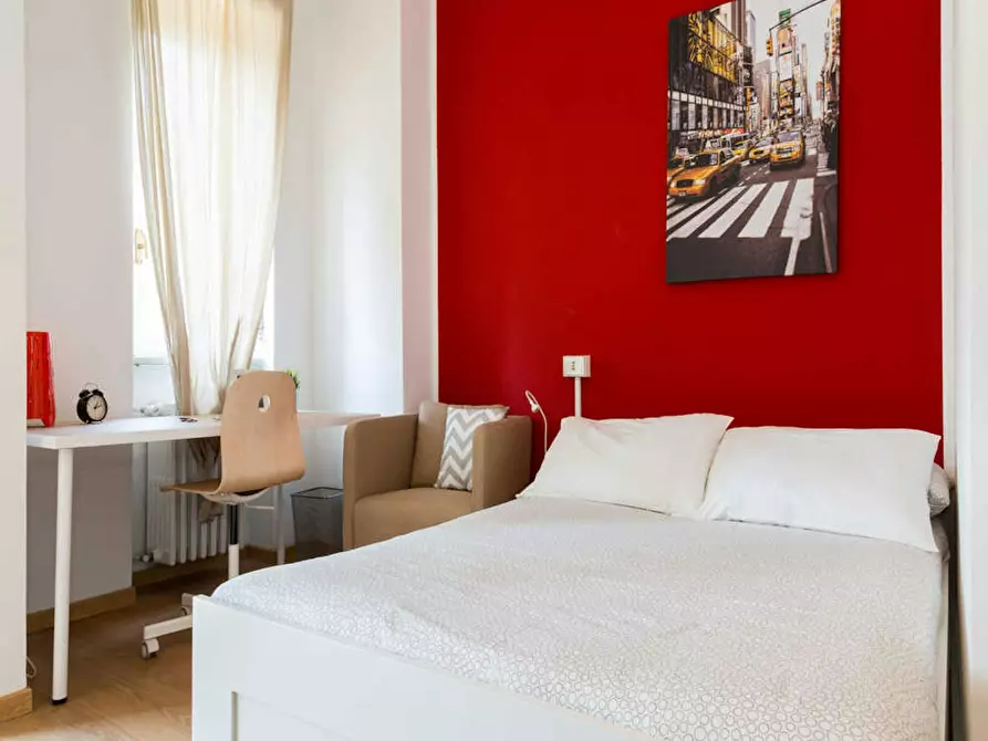 Immagine 1 di Camera in affitto  in Via dei Mandorli a Buccinasco