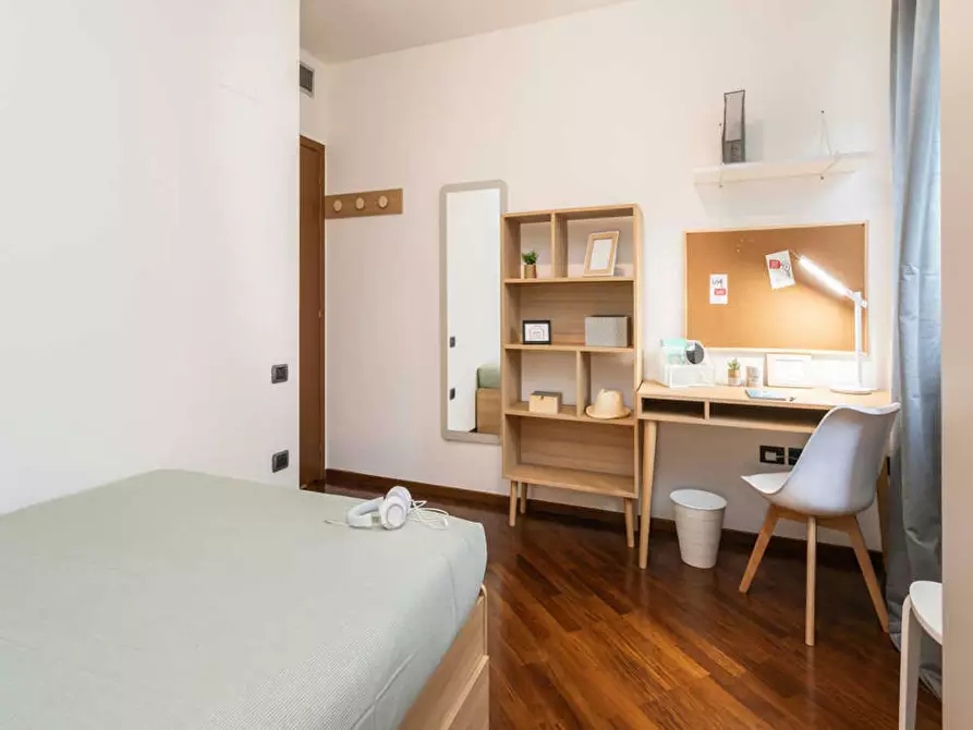 Immagine 3 di Camera in affitto  in Via Giovanni Spadolini a Milano