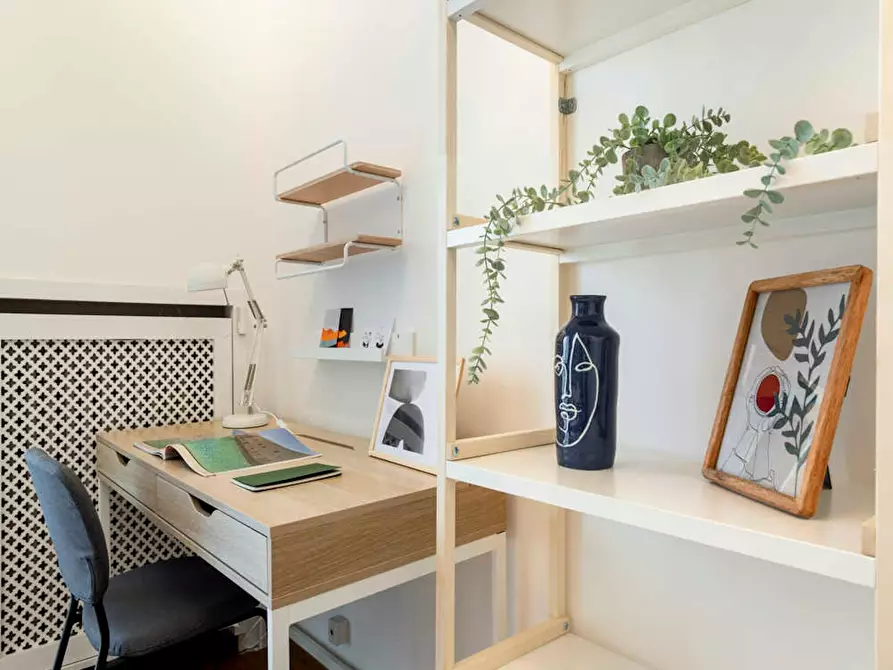 Immagine 6 di Camera in affitto  in Via Valsugana a Milano