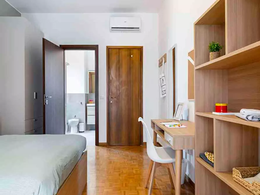 Immagine 2 di Camera in affitto  in Via Nicola Piccinni a Milano