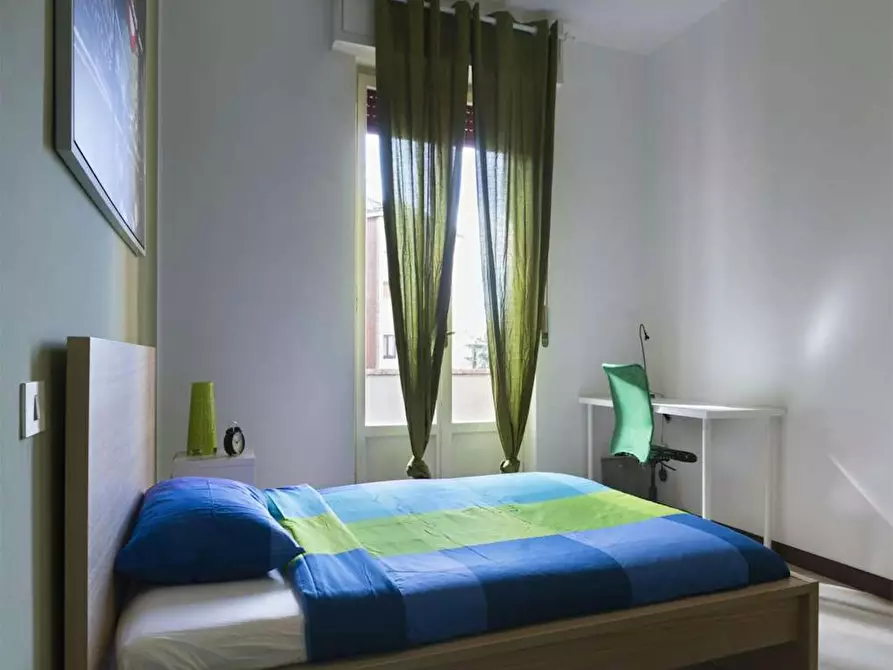 Immagine 3 di Camera in affitto  in Via Salvatore Barzilai a Milano