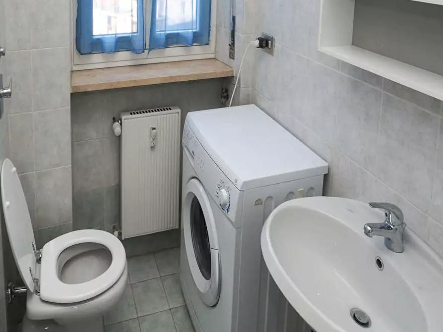 Immagine 7 di Camera in affitto  in Via Vincenzo Giordano Orsini a Milano