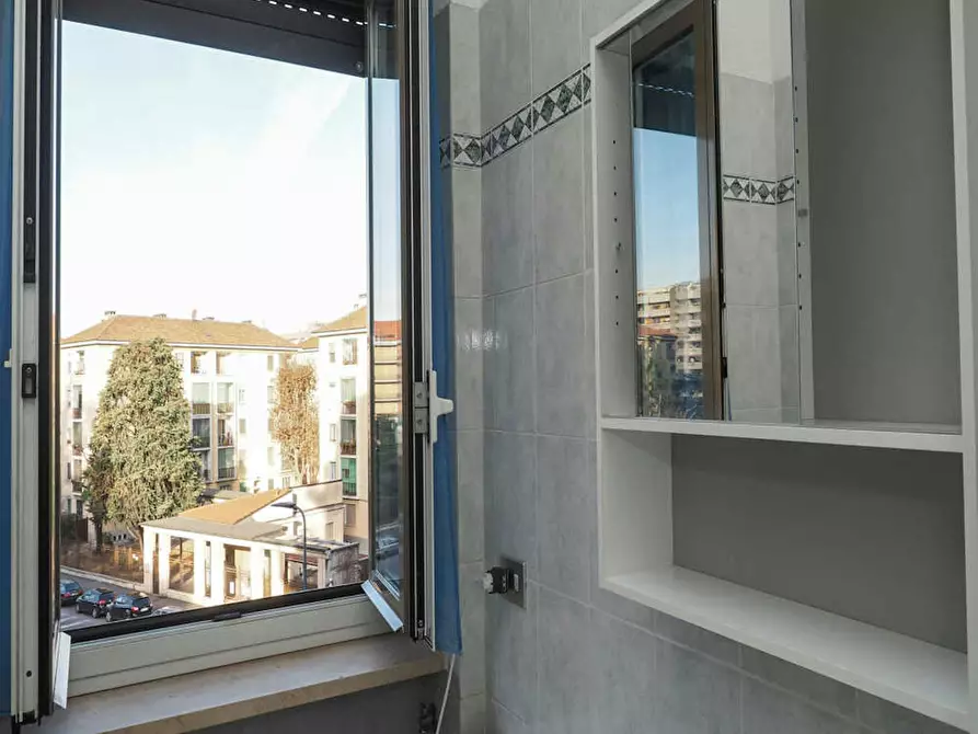 Immagine 9 di Camera in affitto  in Via Vincenzo Giordano Orsini a Milano