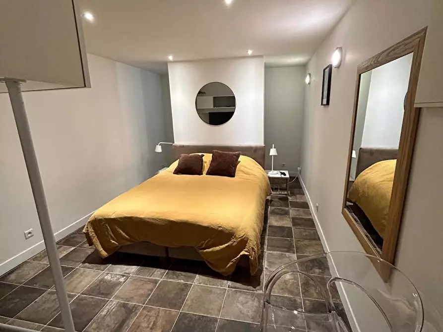 Immagine 6 di Appartamento in affitto  in Rue Octave Feuillet a Paris 16