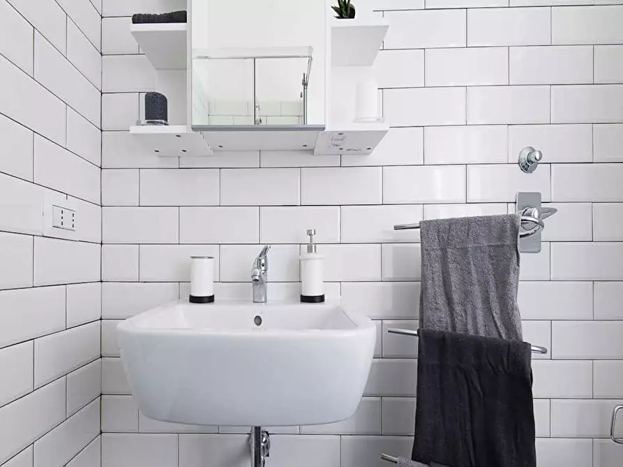 Immagine 10 di Camera in affitto  in Largo Riccardo Zandonai a Milano