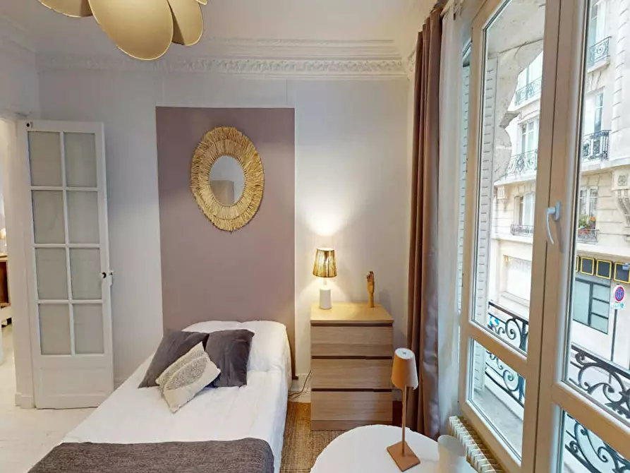 Immagine 3 di Camera in affitto  in Rue Euryale Dehaynin a Paris
