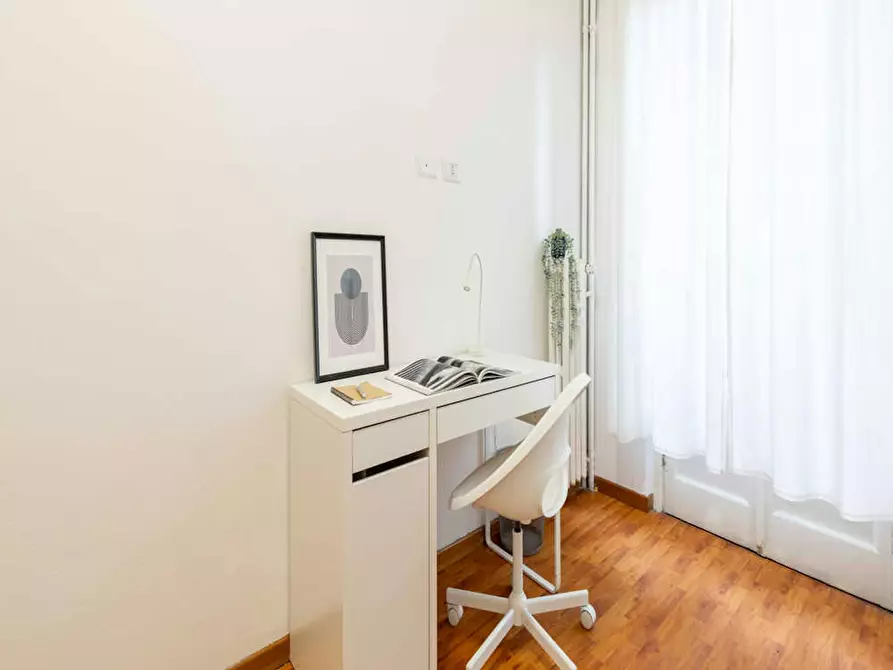 Immagine 7 di Camera in affitto  in Piazzale Susa a Milano