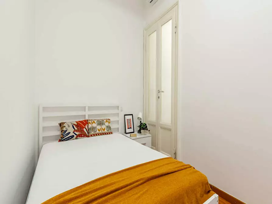 Immagine 5 di Camera in affitto  in Piazzale Susa a Milano