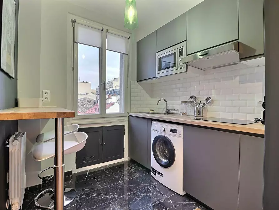 Immagine 6 di Appartamento in affitto  in Rue de Montreuil a Paris