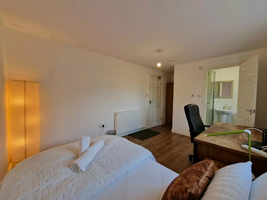Immagine 10 di Casa indipendente in affitto  in Seagrave Road a 