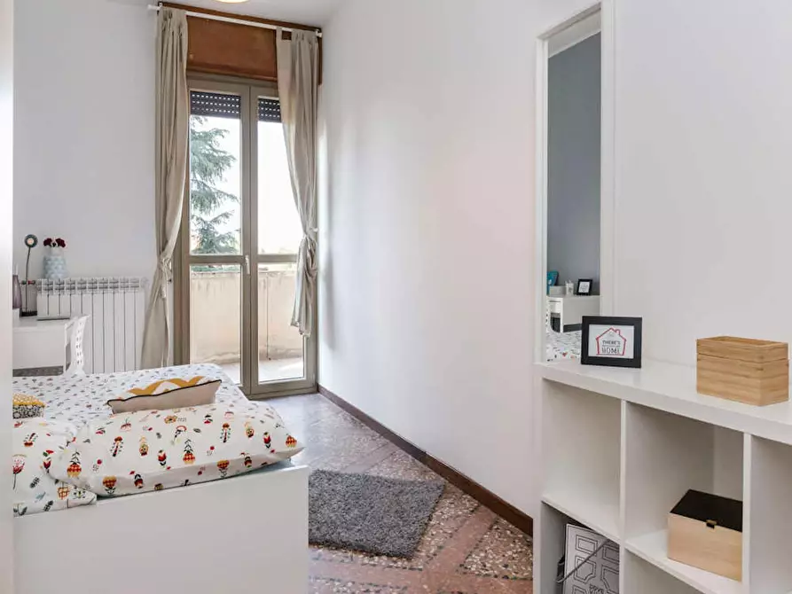 Immagine 4 di Camera in affitto  in Viale Giovanni Vicini a Bologna