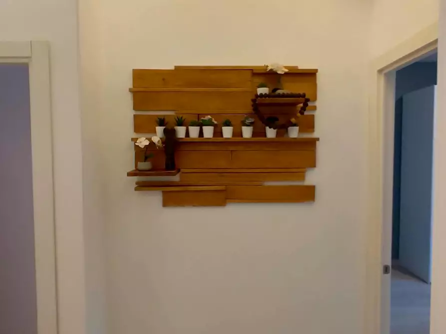 Immagine 9 di Camera in affitto  in Via Montebruno a Roma