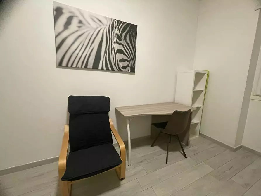 Immagine 4 di Camera in affitto  in Via Montebruno a Roma