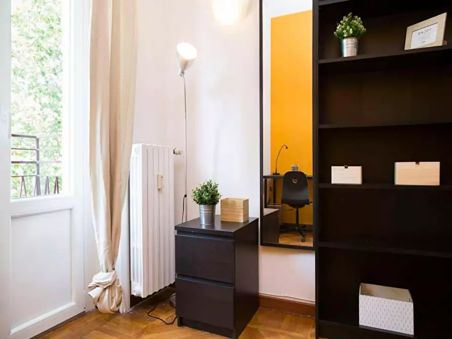 Immagine 6 di Camera in affitto  in Viale Argonne a Milano