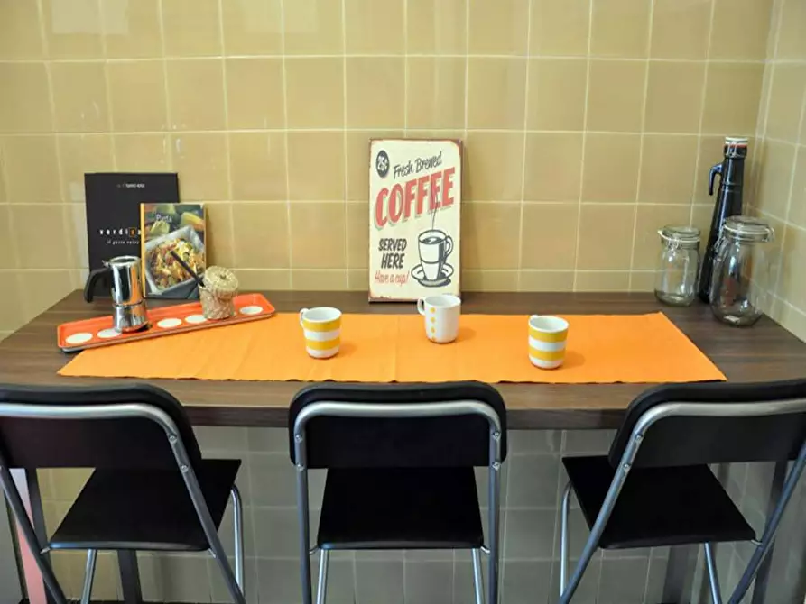 Immagine 10 di Camera in affitto  in Via Tortona a Milano