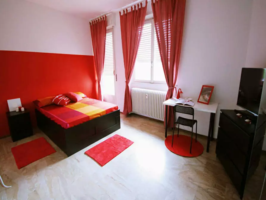 Immagine 6 di Camera in affitto  in Via Tortona a Milano