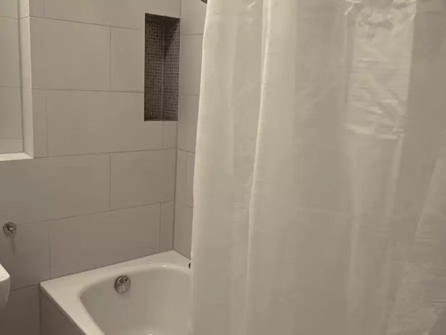 Immagine 9 di Camera in affitto  in Revaler Straße a Berlin Friedrichshain