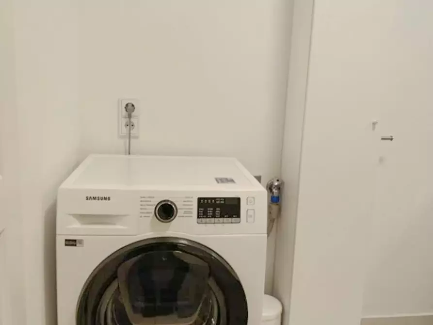 Immagine 8 di Camera in affitto  in Revaler Straße a Berlin Friedrichshain