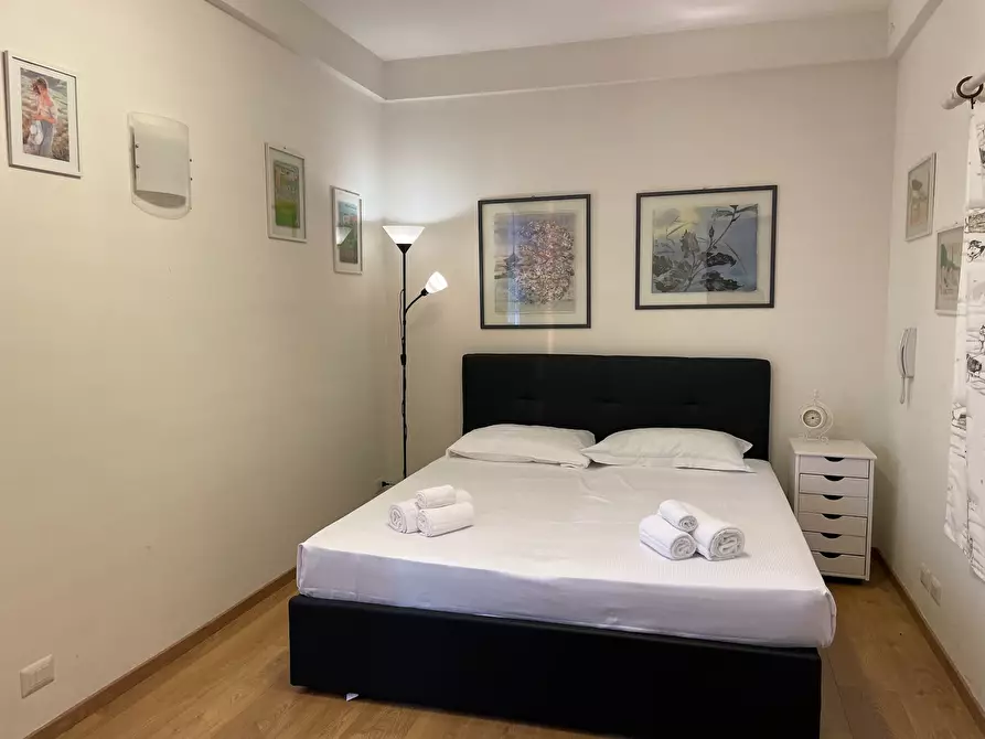 Immagine 3 di Camera in affitto  in Via Angelo Ramazzotti a Monza