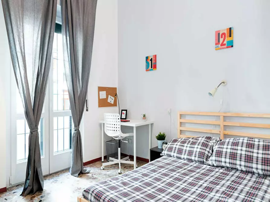 Immagine 2 di Camera in affitto  in Via Ferrante Aporti a Milano