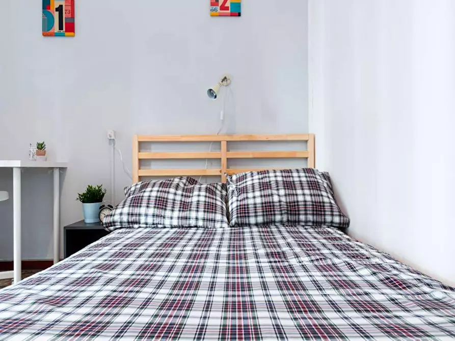 Immagine 1 di Camera in affitto  in Via Ferrante Aporti a Milano