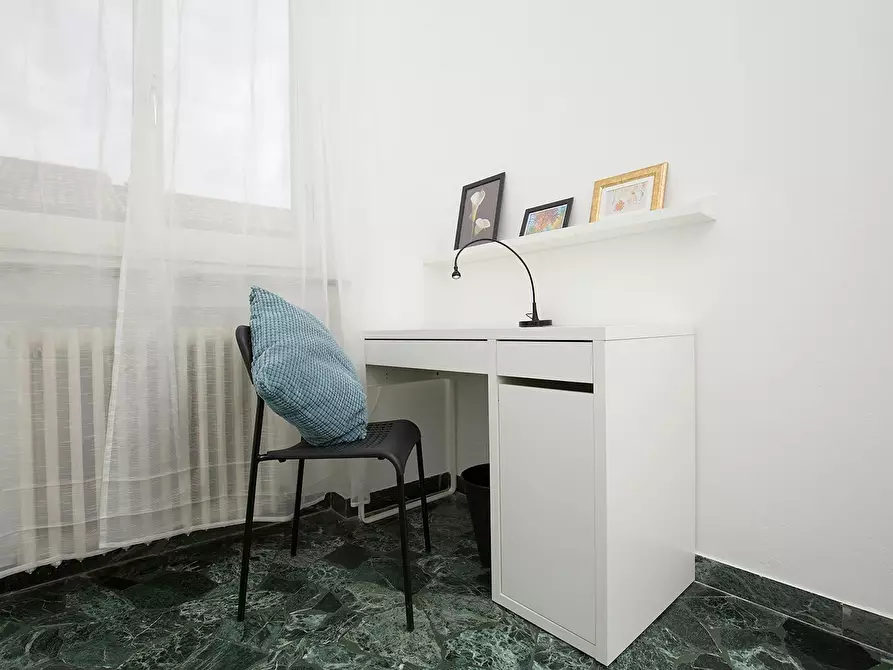 Immagine 3 di Camera in affitto  in Corso d'Augusto a Rimini