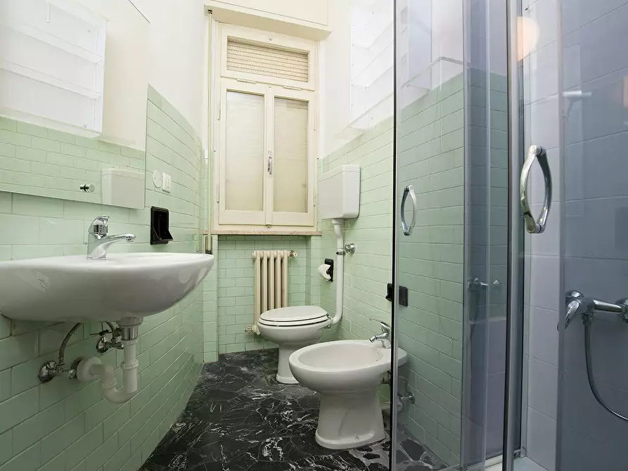 Immagine 6 di Camera in affitto  in Corso d'Augusto a Rimini