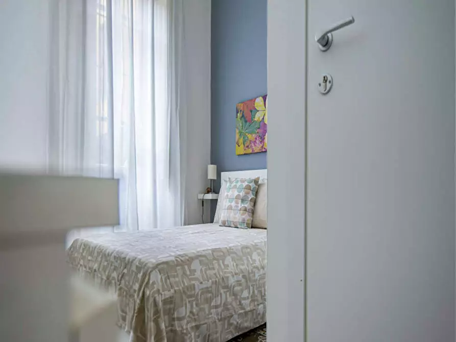 Immagine 5 di Camera in affitto  in Via Orti a Milano