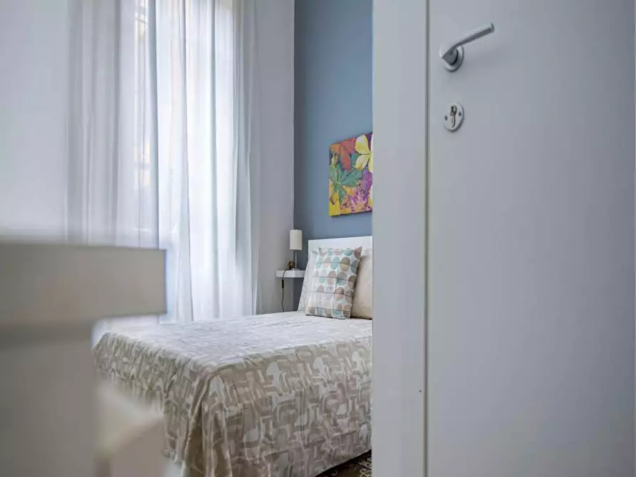 Immagine 5 di Camera in affitto  in Via Orti a Milano