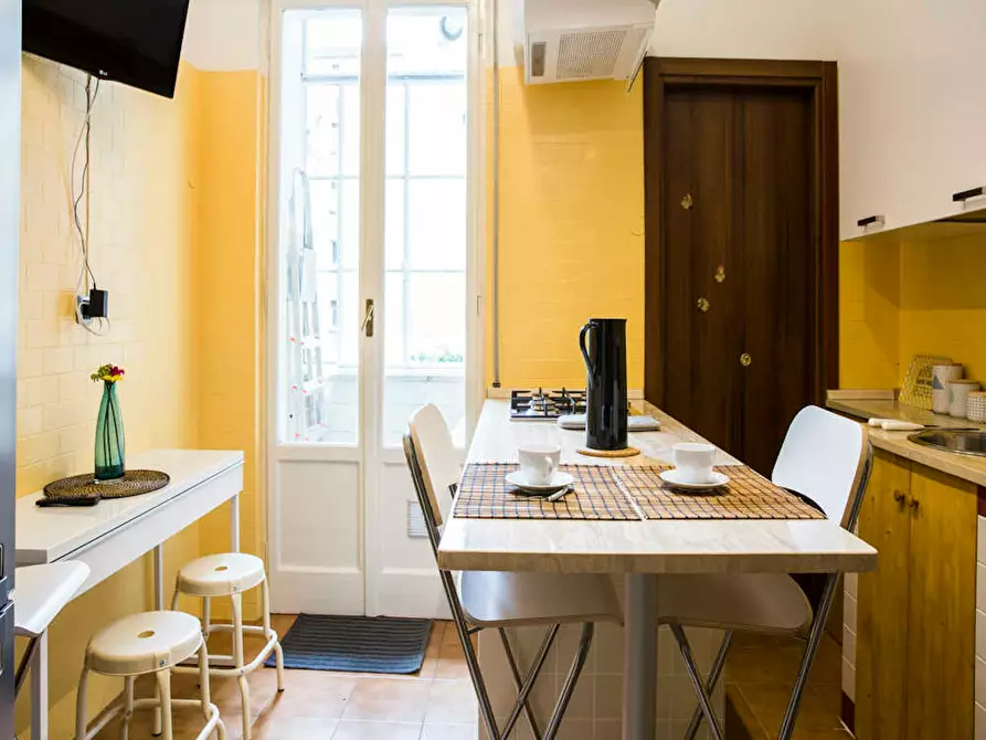 Immagine 10 di Camera in affitto  in Via Francesco Albani a Milano