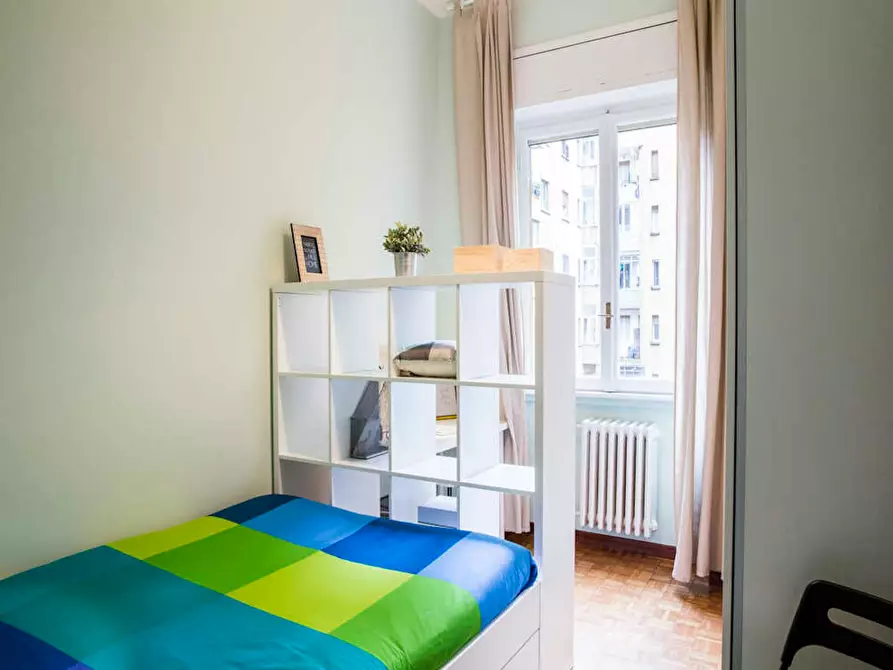 Immagine 2 di Camera in affitto  in Via Francesco Albani a Milano