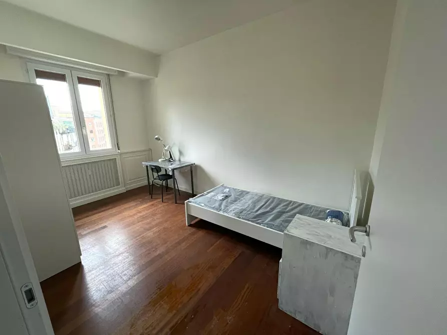 Immagine 4 di Camera in affitto  in Via Giovanni Brugnoli a Bologna