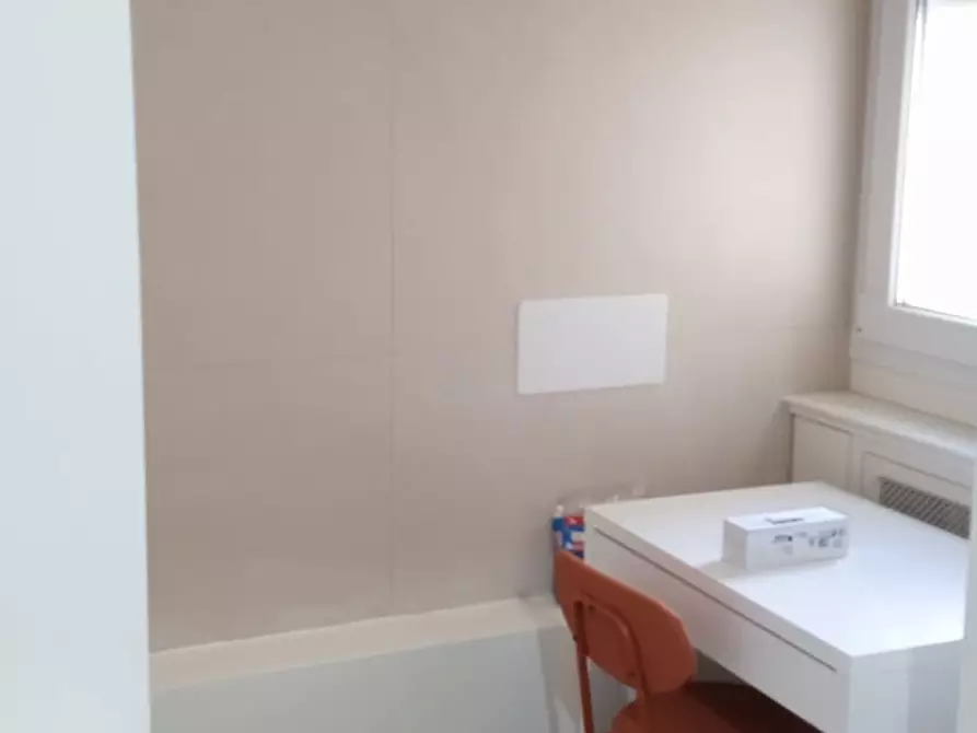 Immagine 5 di Camera in affitto  in Via Giovanni Brugnoli a Bologna