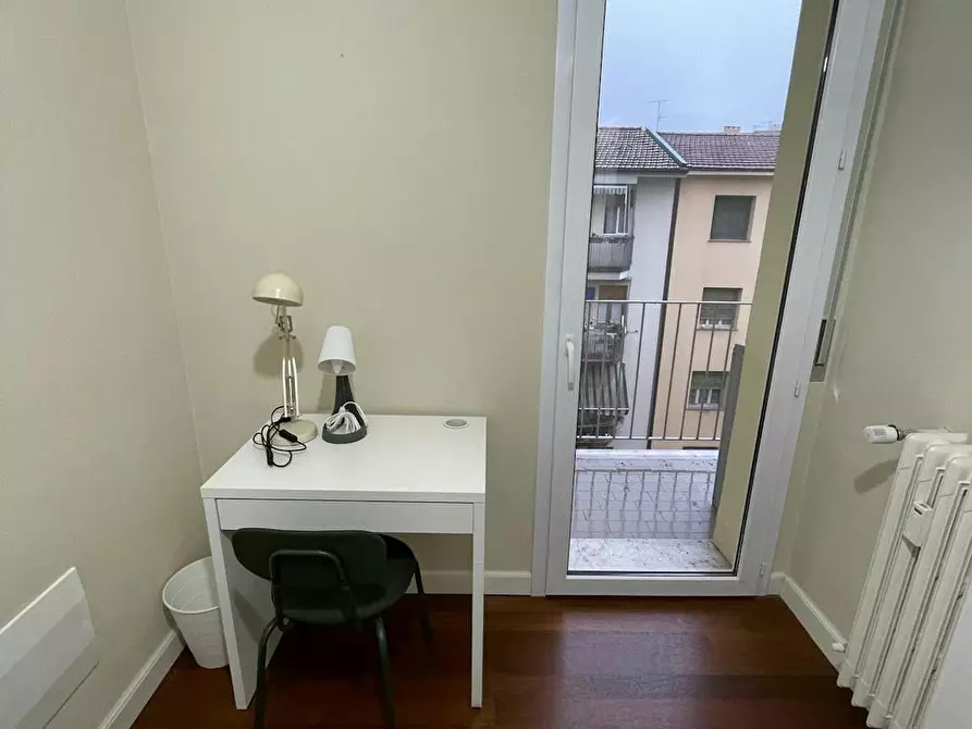 Immagine 3 di Camera in affitto  in Via Giovanni Brugnoli a Bologna