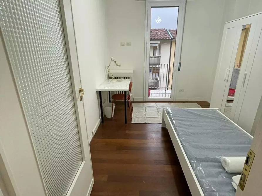 Immagine 1 di Camera in affitto  in Via Giovanni Brugnoli a Bologna