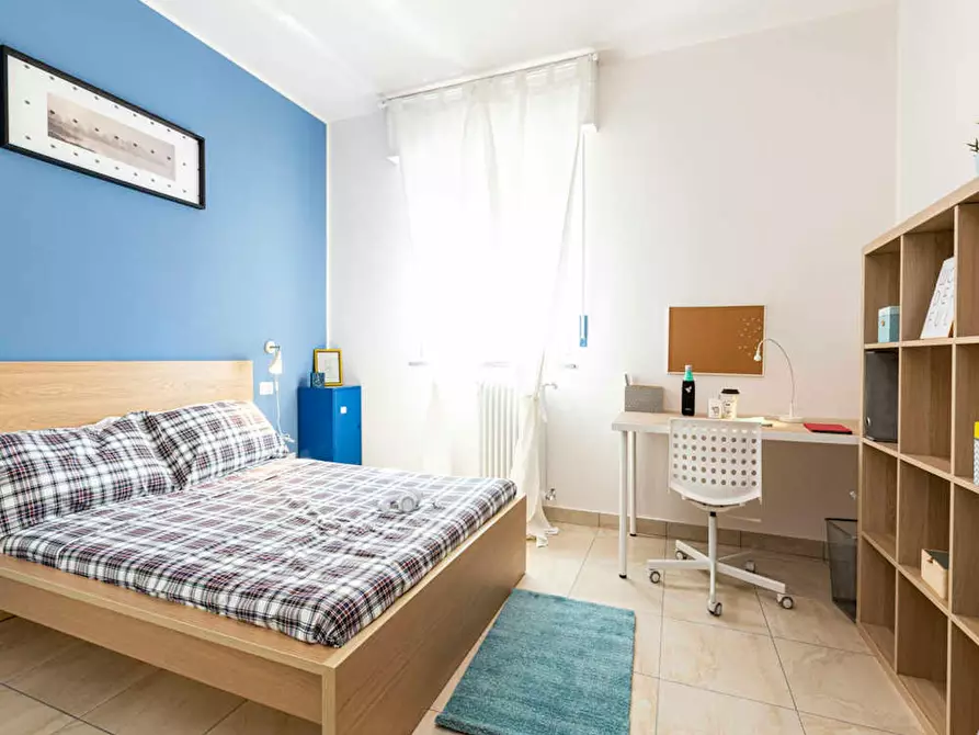 Immagine 1 di Camera in affitto  in Via Giuseppe Regaldi a Milano