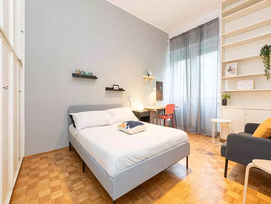 Immagine 5 di Camera in affitto  in Viale Emilio Caldara a Milano