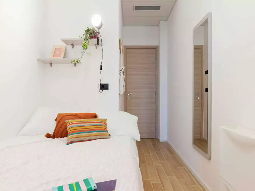 Immagine 1 di Camera in affitto  in Via Carlo Pedrotti a Torino