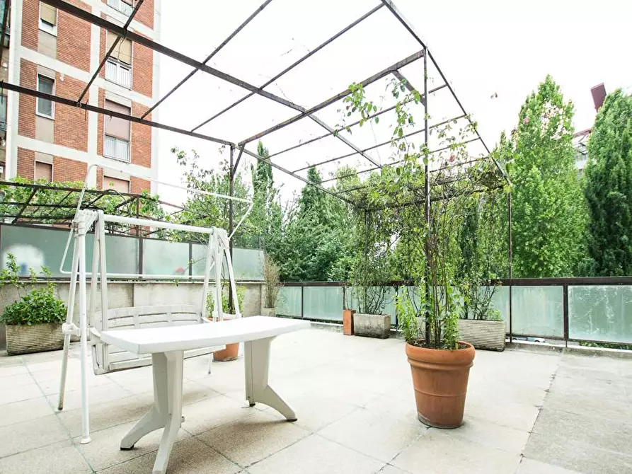 Immagine 8 di Camera in affitto  in Via Alfonso Capecelatro a Milano